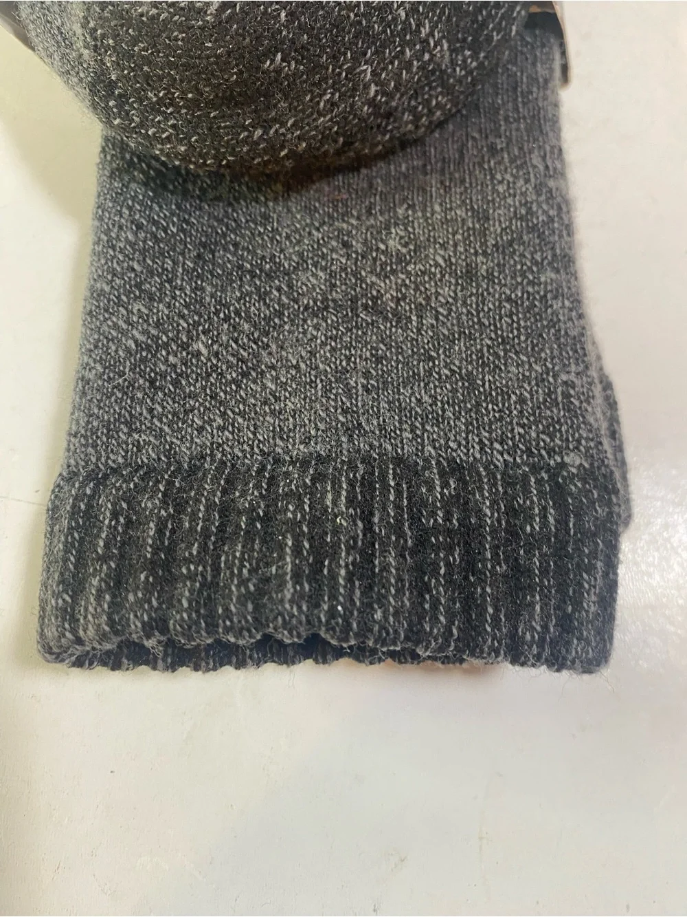 New Simms Fishing Products Charcoal Gray Wool Wading Socks Size L